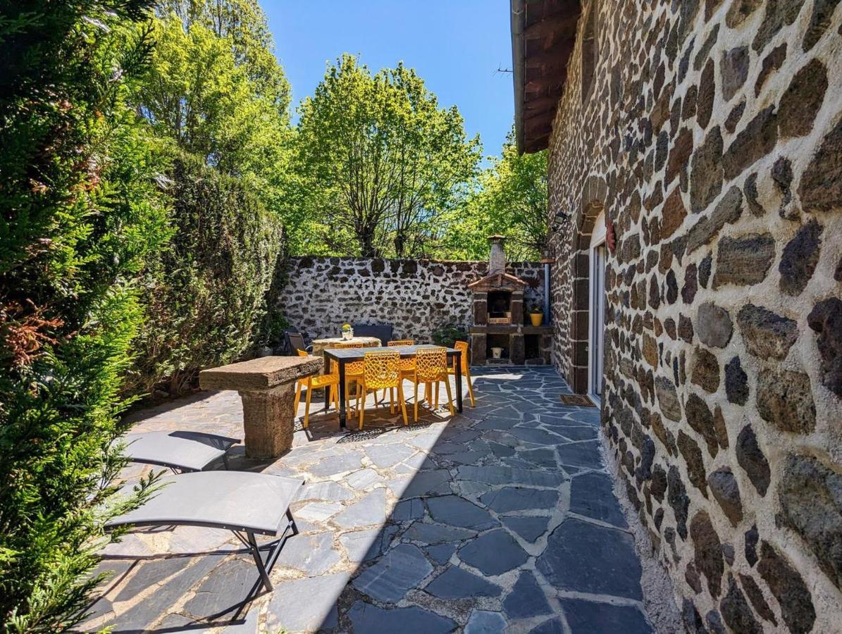 Maison Du Soleil Chez Isa Polignac  Exterior foto